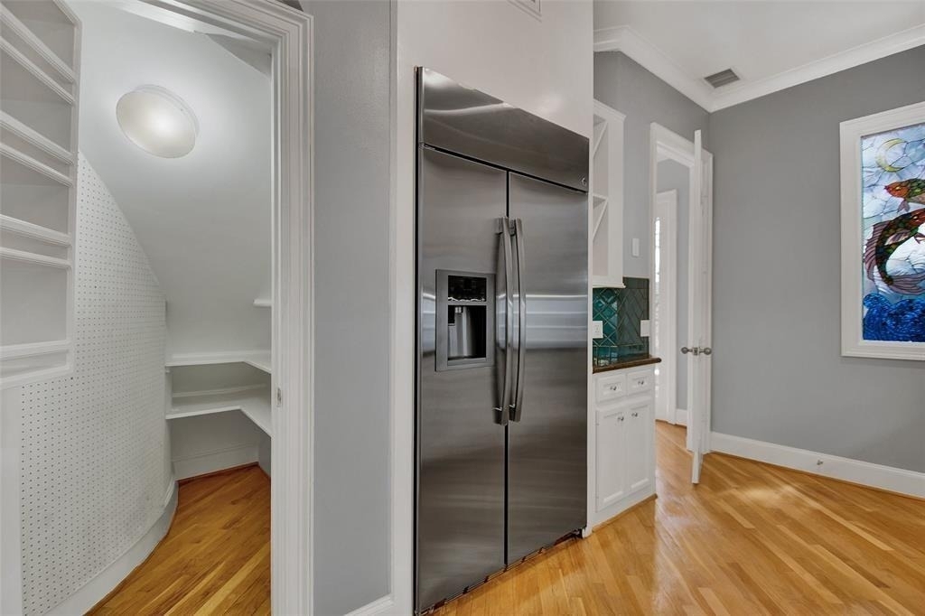 3106 Sackett Street - Photo 6