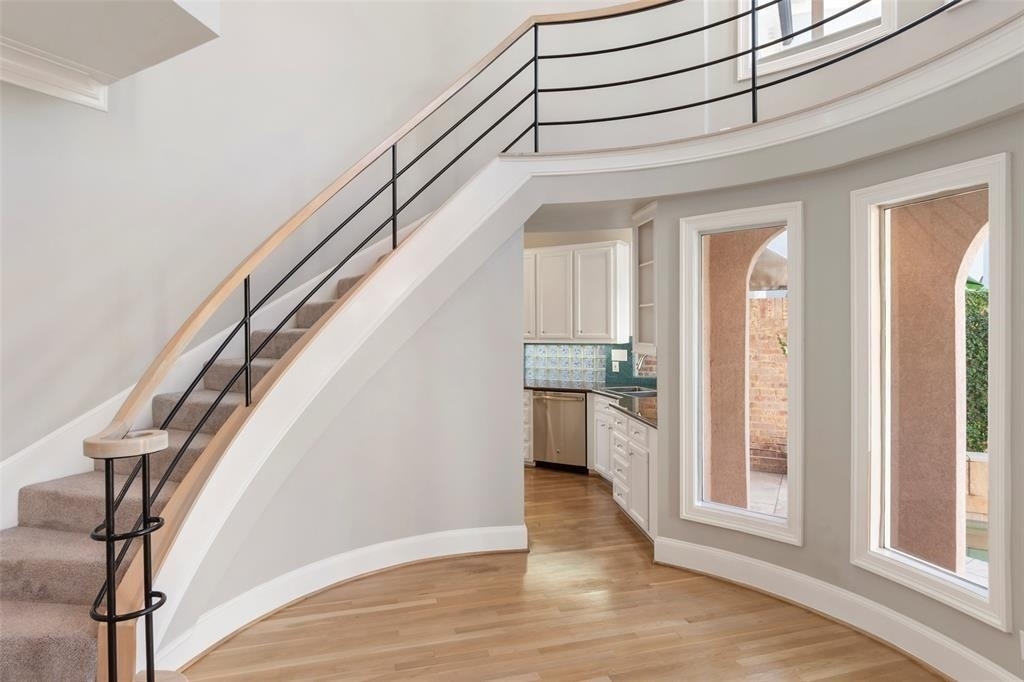 3106 Sackett Street - Photo 8