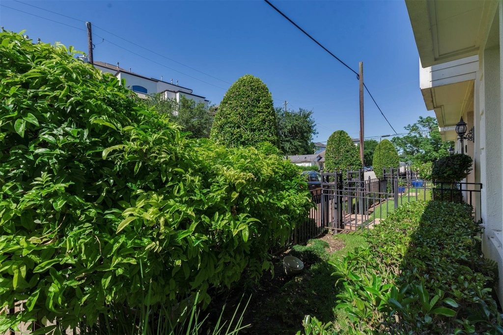 1716 Edwards Street - Photo 34