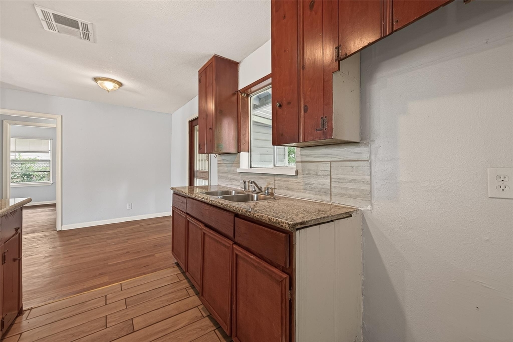 10506 Buffum Street - Photo 9