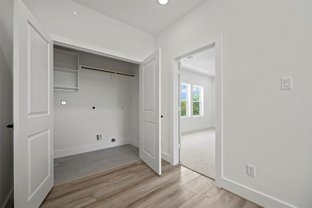 870 W Little York Road - Photo 22