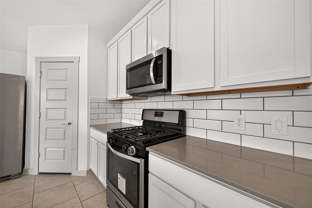 28926 Yachting Point Lane - Photo 11