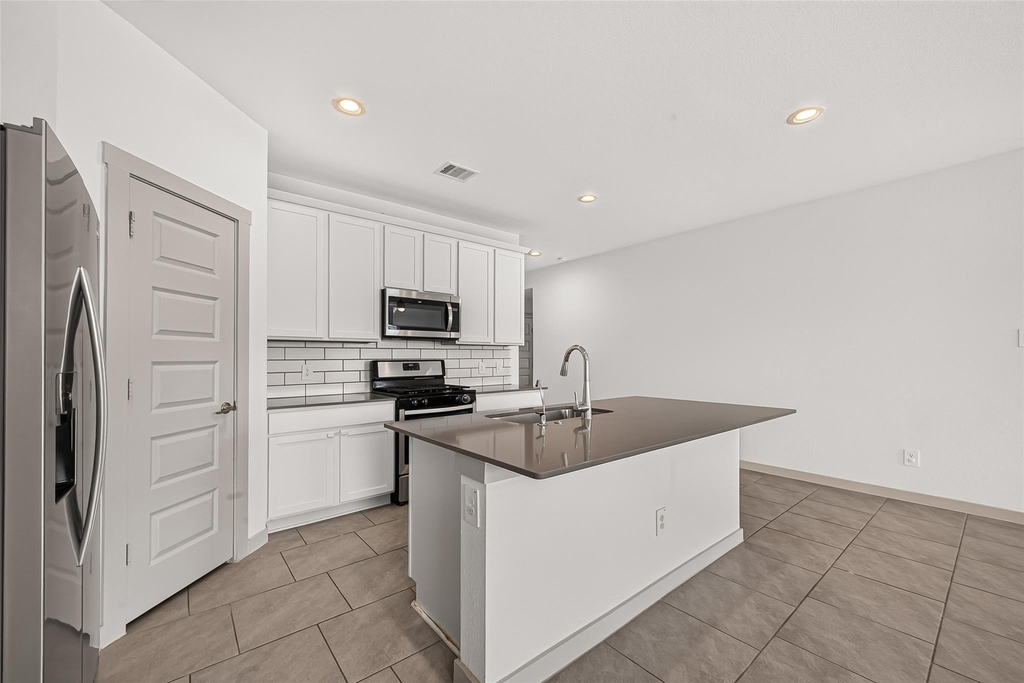28926 Yachting Point Lane - Photo 16