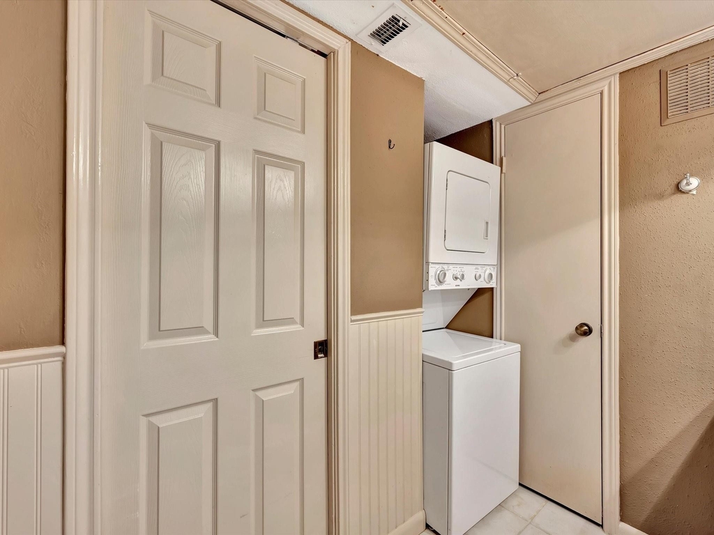1601 S Shepherd Drive - Photo 26