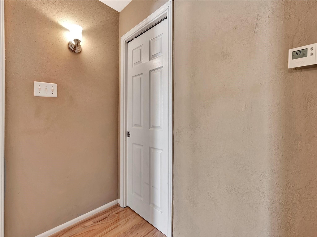 1601 S Shepherd Drive - Photo 18