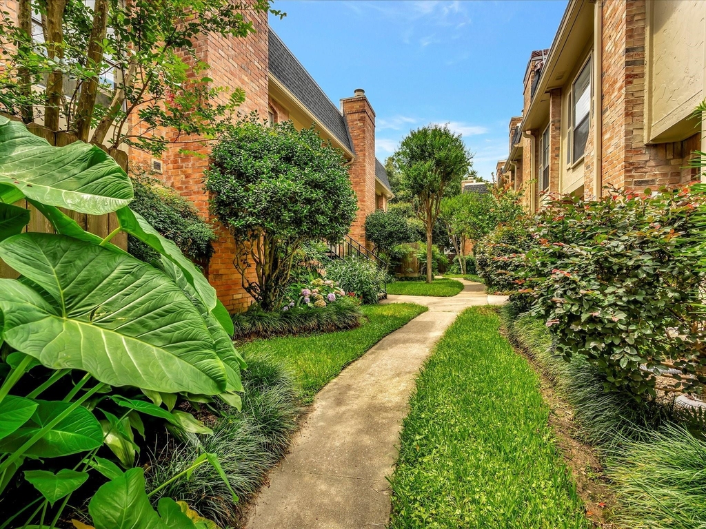 1601 S Shepherd Drive - Photo 28