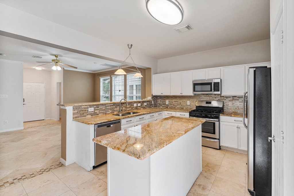 8011 Fisher Glen Lane - Photo 7