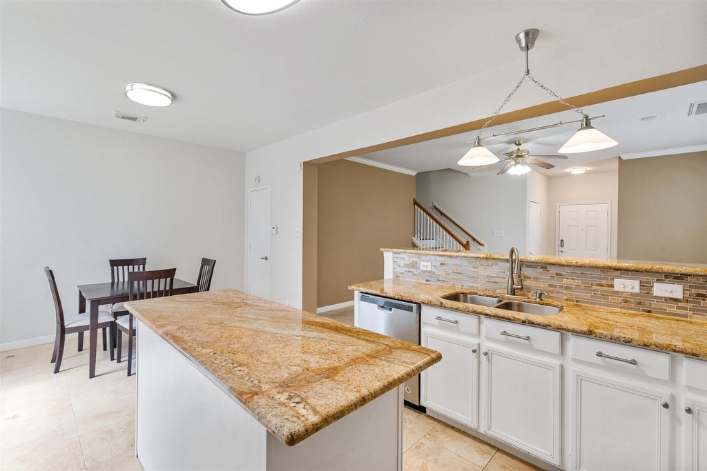 8011 Fisher Glen Lane - Photo 9