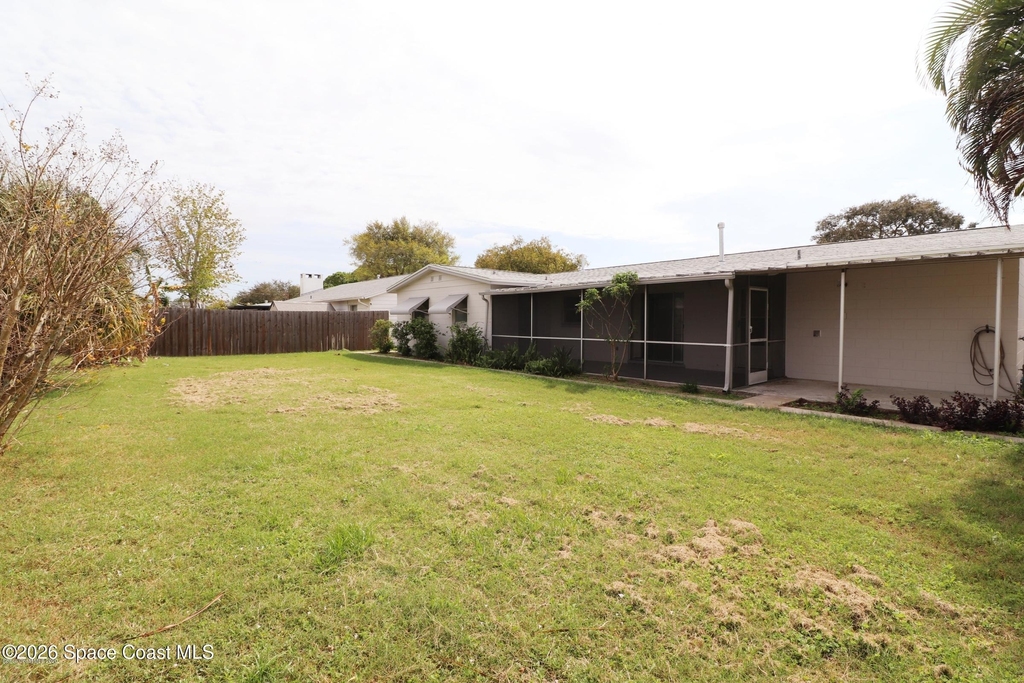 280 Hickory Avenue - Photo 12