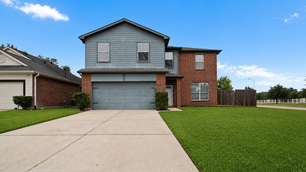 8802 Ancient Willow Drive - Photo 2
