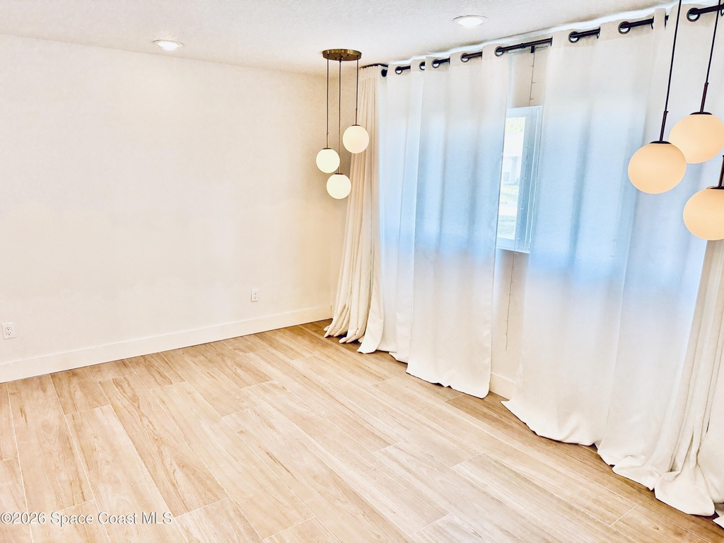 279 Marion Street - Photo 13