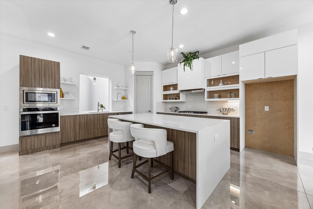 1603 Utah Street - Photo 2