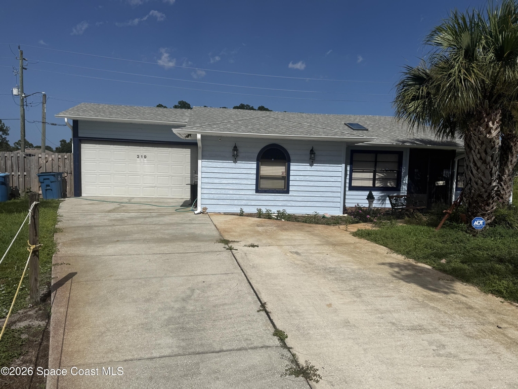 219 Wilton Avenue Sw - Photo 0