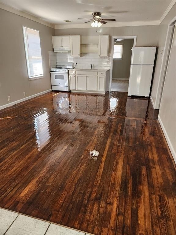 522 Aron Street - Photo 1