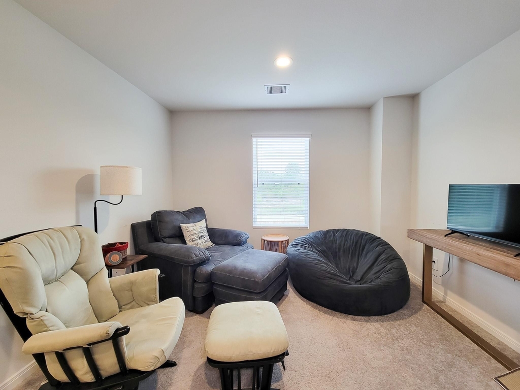 111 Avalon Drive - Photo 13