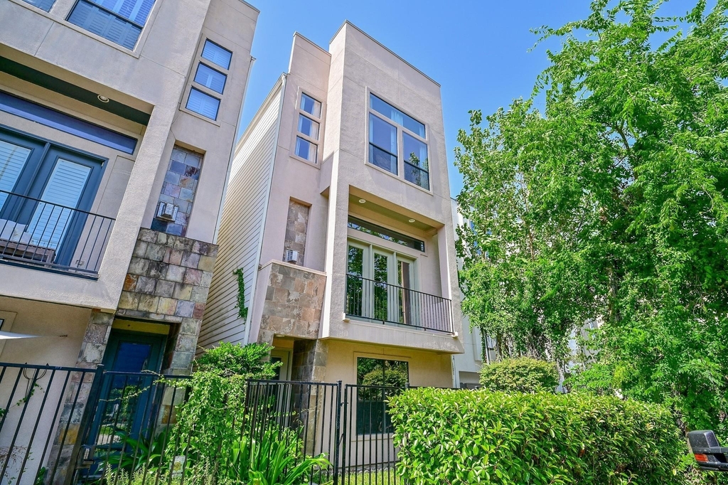 5108 Lillian Street - Photo 0