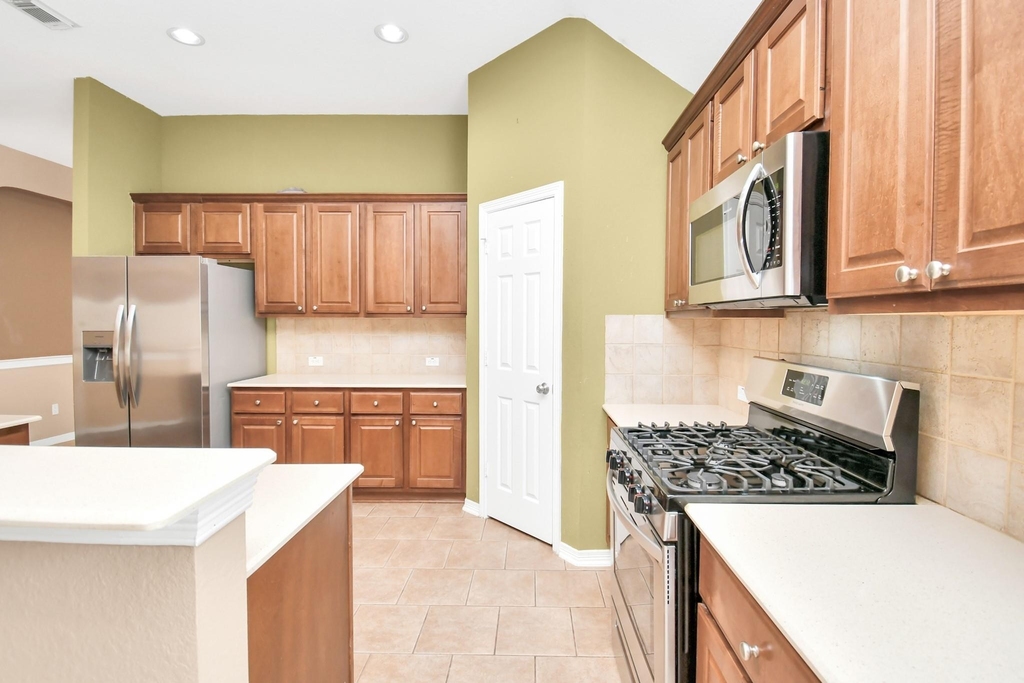 7303 Slippery Elm Lane - Photo 9