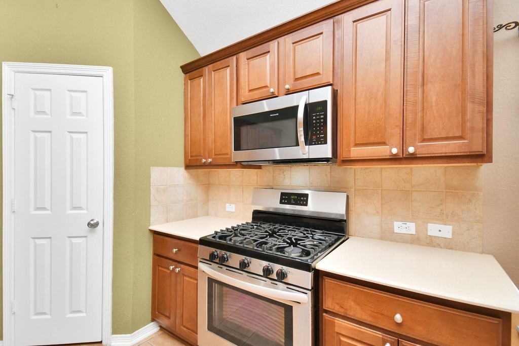 7303 Slippery Elm Lane - Photo 11