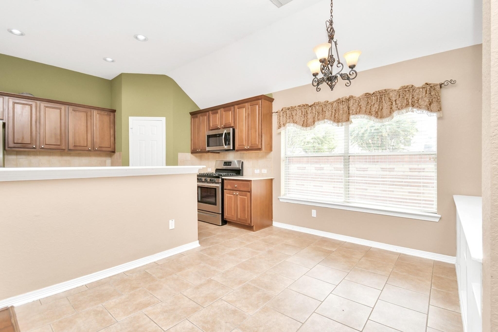 7303 Slippery Elm Lane - Photo 12