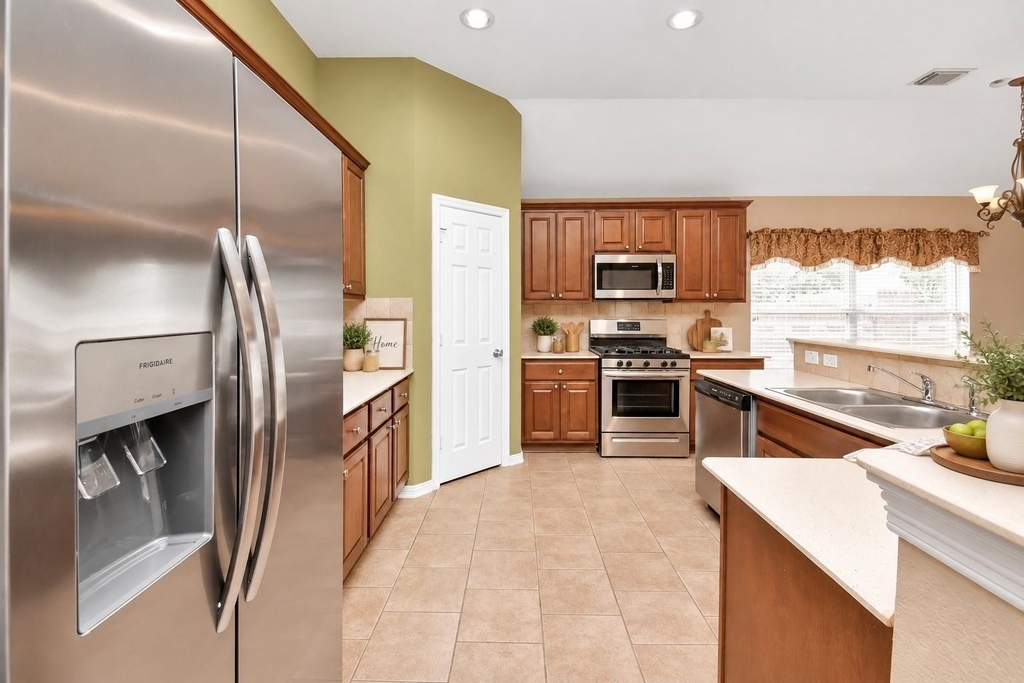 7303 Slippery Elm Lane - Photo 6