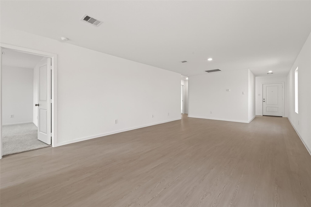 7602 Barcelona Springs - Photo 7