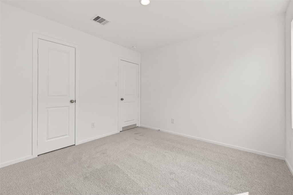 7602 Barcelona Springs - Photo 16