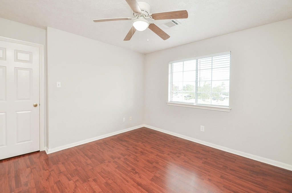 4802 Sunshine Drive - Photo 19
