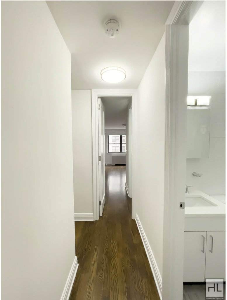 East 89th Street - Photo 1