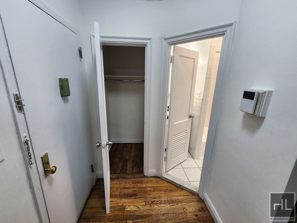 E 58th St - Photo 1