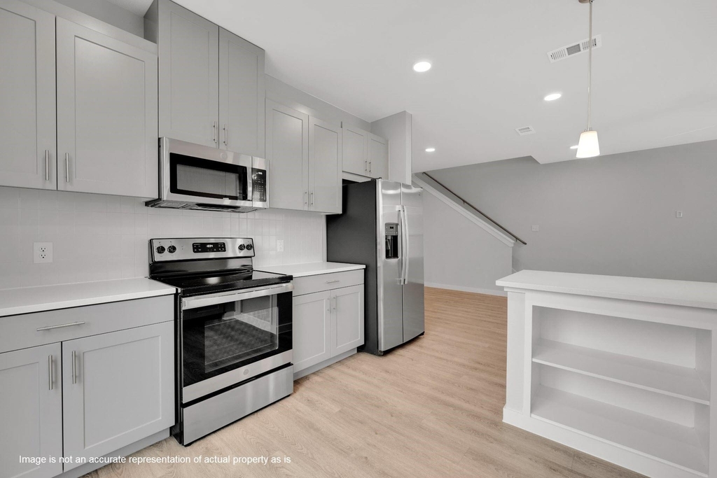 10116 Danielson Grove Drive - Photo 2