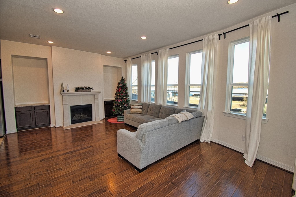 4132 Boardwalk Boulevard - Photo 8