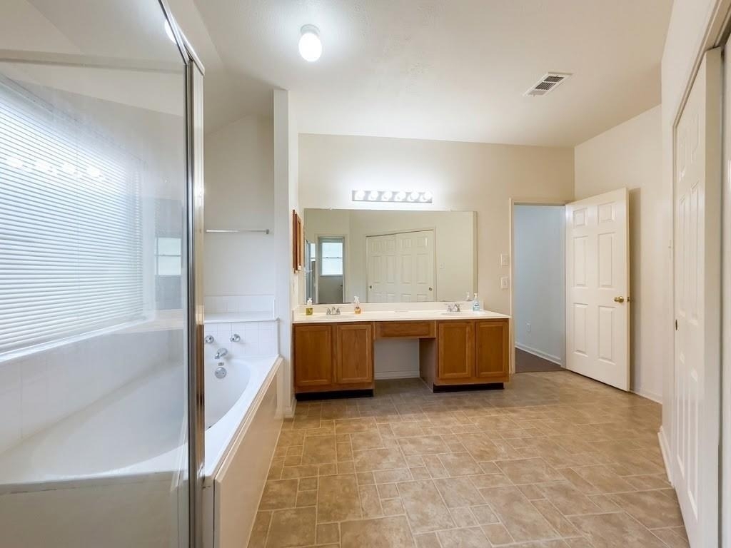 2710 Glen Cullen Lane - Photo 11