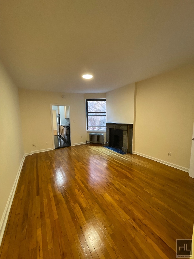 East 84th Street - Photo 0