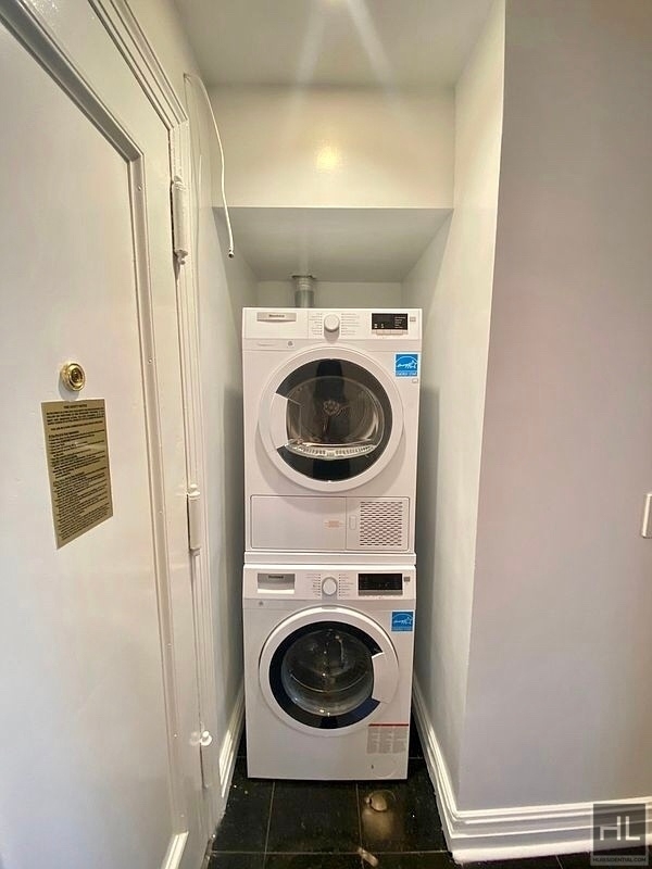 East 68 Street - Photo 5