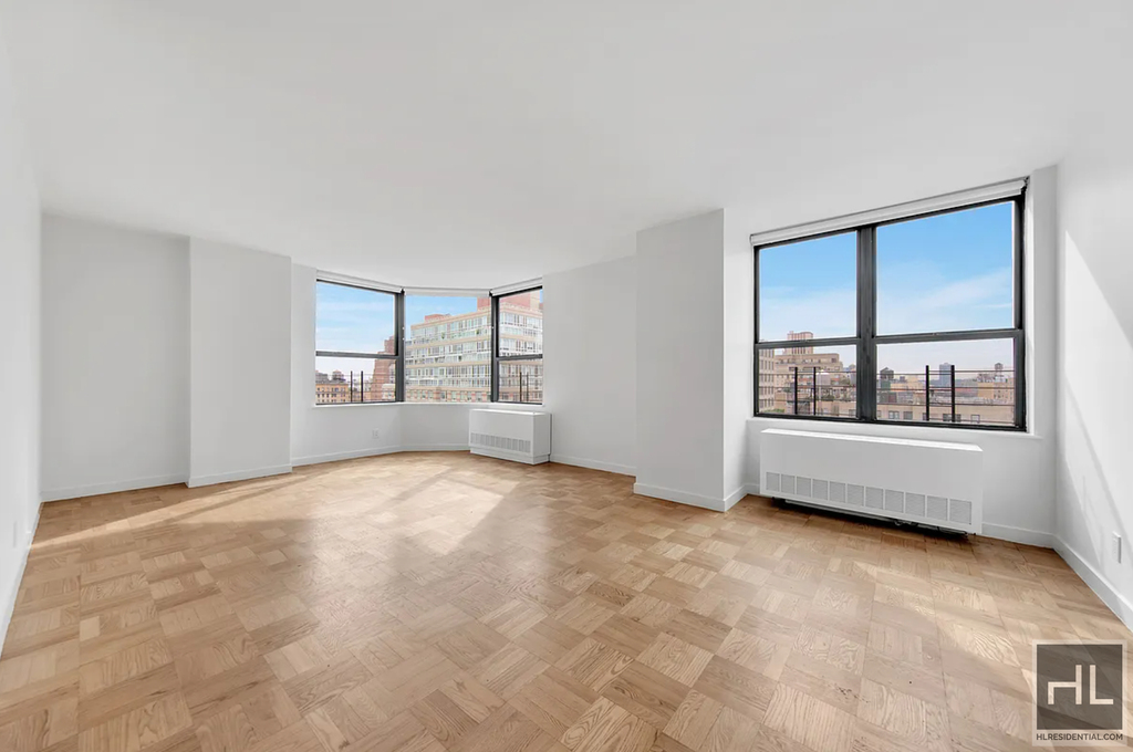 West 87th Street - Photo 1