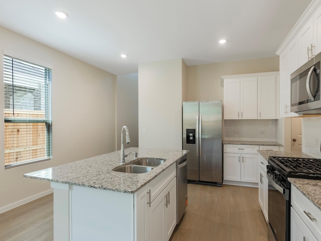 15881 Blass Valley Drive Drive - Photo 3