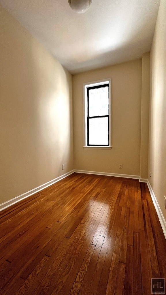 West 56 Street - Photo 3