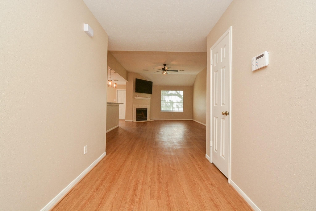 22811 Market Square Lane - Photo 4