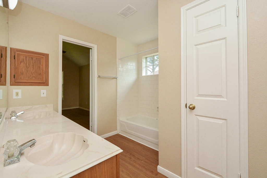 22811 Market Square Lane - Photo 26