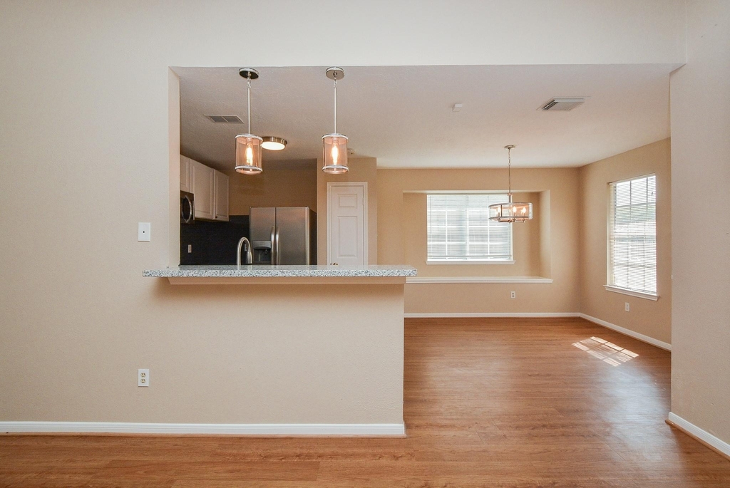 22811 Market Square Lane - Photo 11