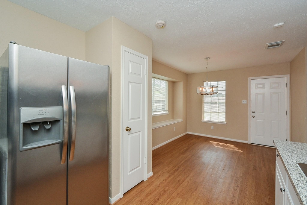 22811 Market Square Lane - Photo 16
