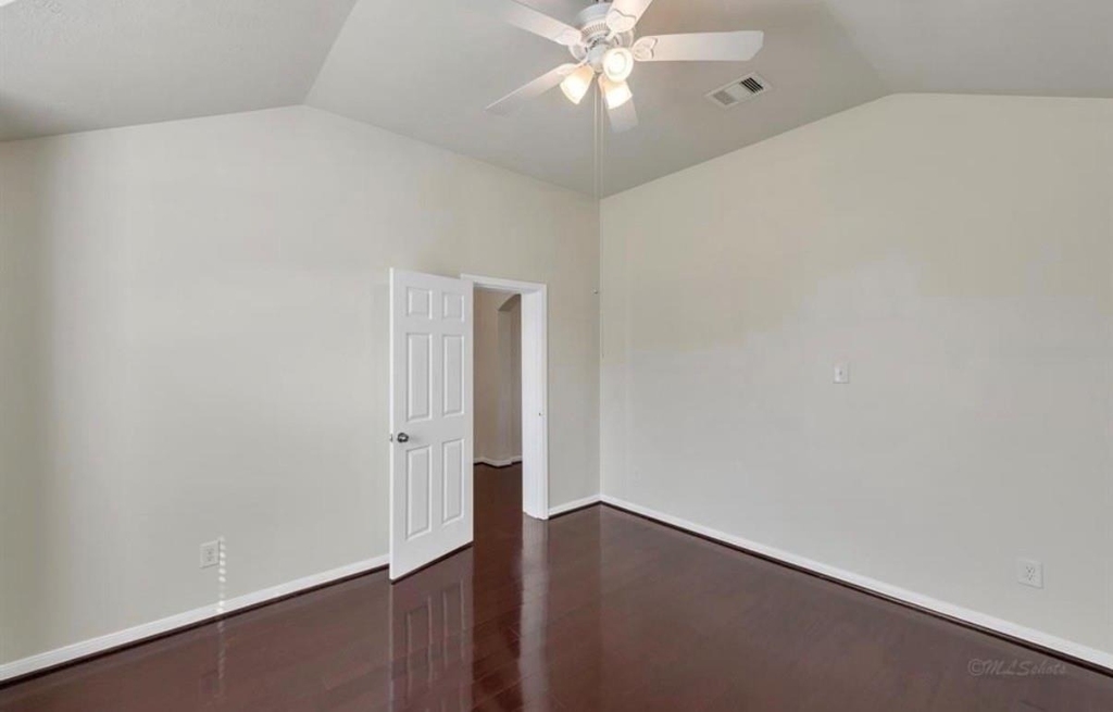 19454 Plantation Cove Lane - Photo 9