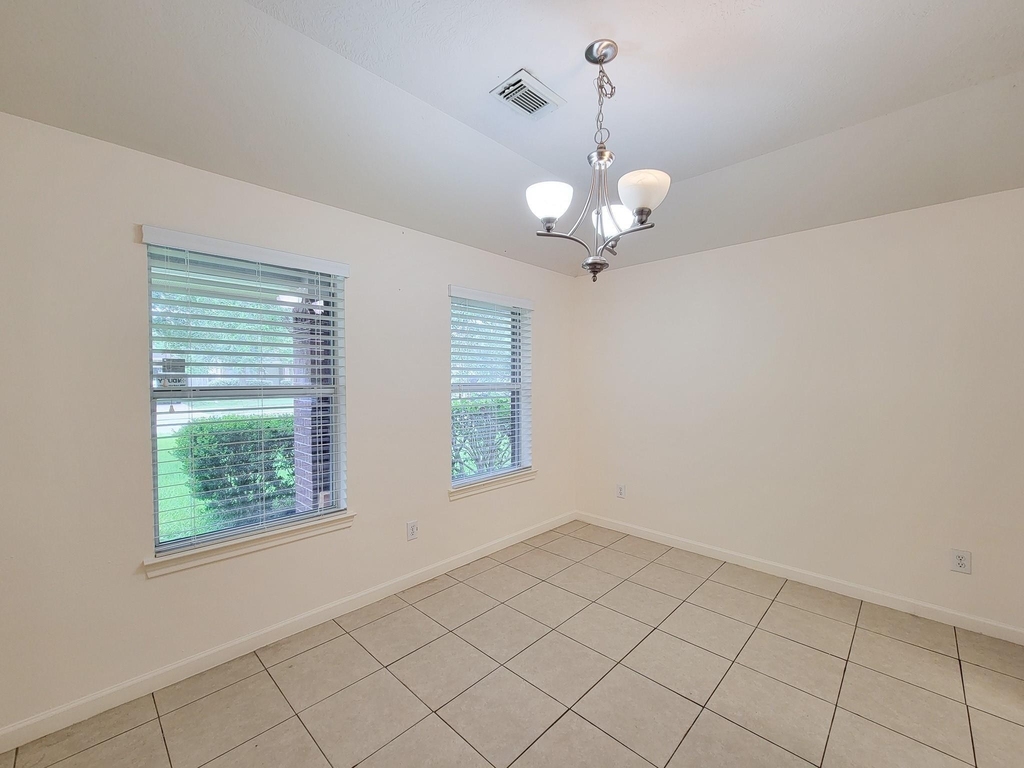3010 Stonecross Lane - Photo 7