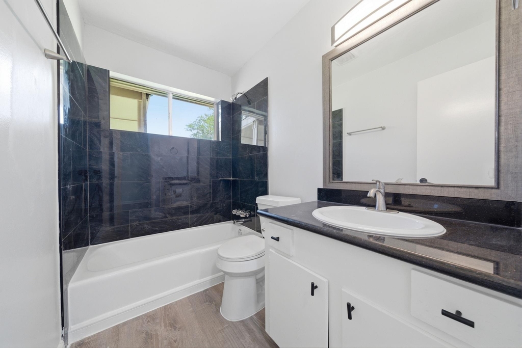 815 Klare Avenue - Photo 17