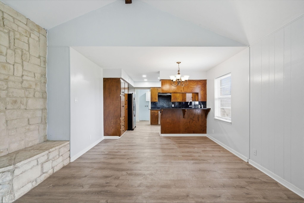 815 Klare Avenue - Photo 9
