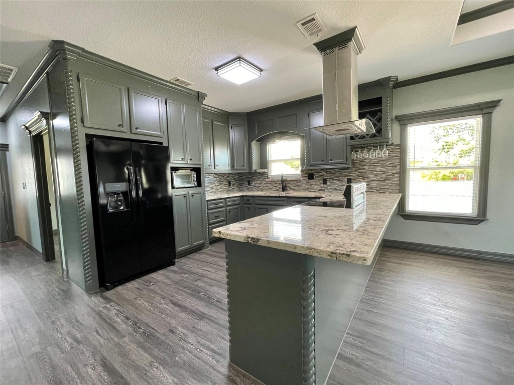 517 S Avenue G - Photo 4