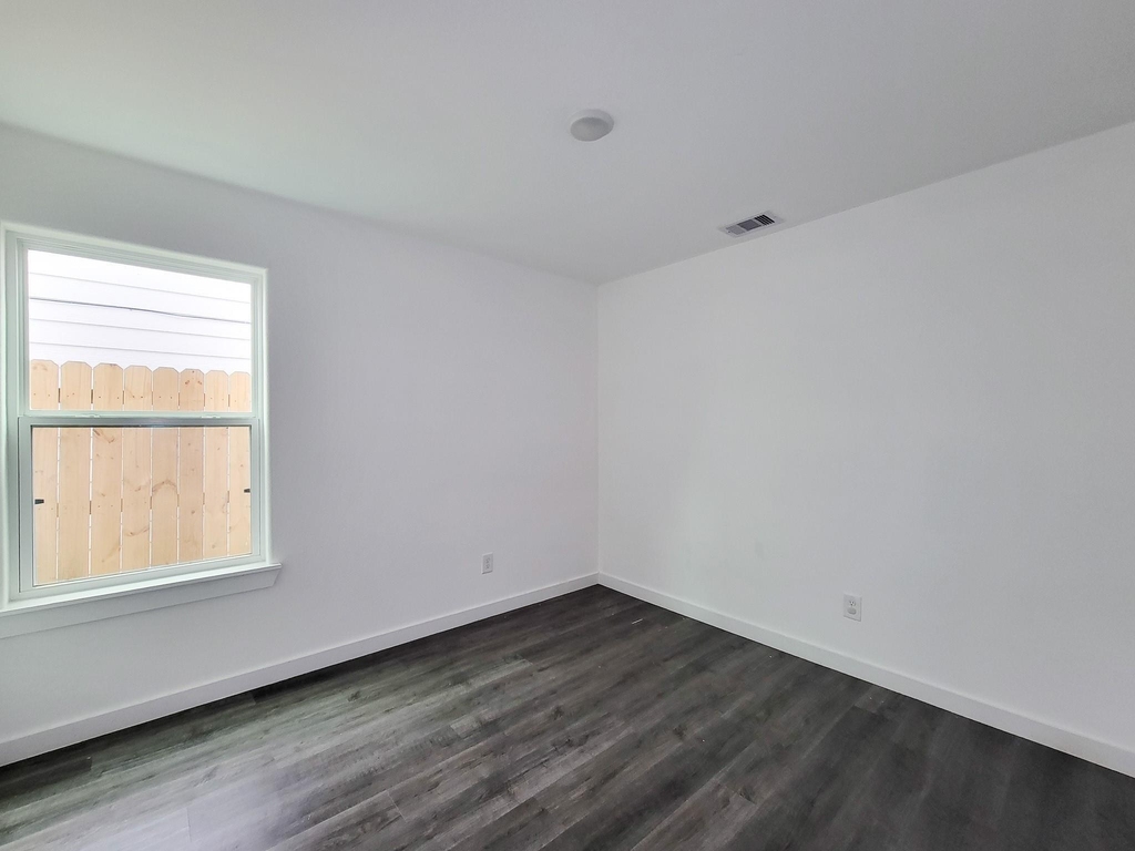 8122 Sterlingshire Street - Photo 12