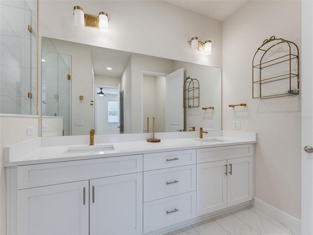 2525 Mario Way - Photo 31