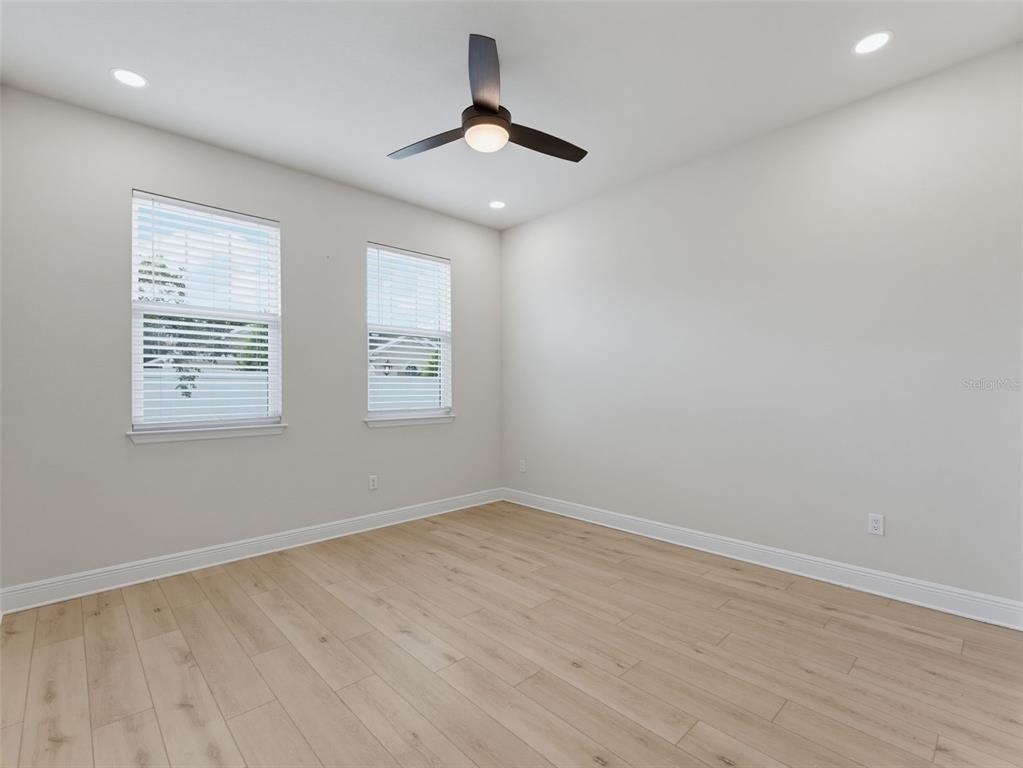 2525 Mario Way - Photo 25