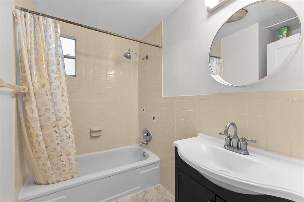 304 W Flora Street - Photo 13